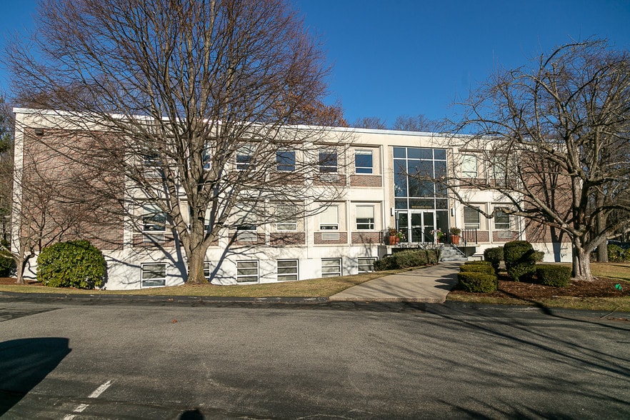 More Photos Of 5 Militia Dr, Lexington Office For Lease