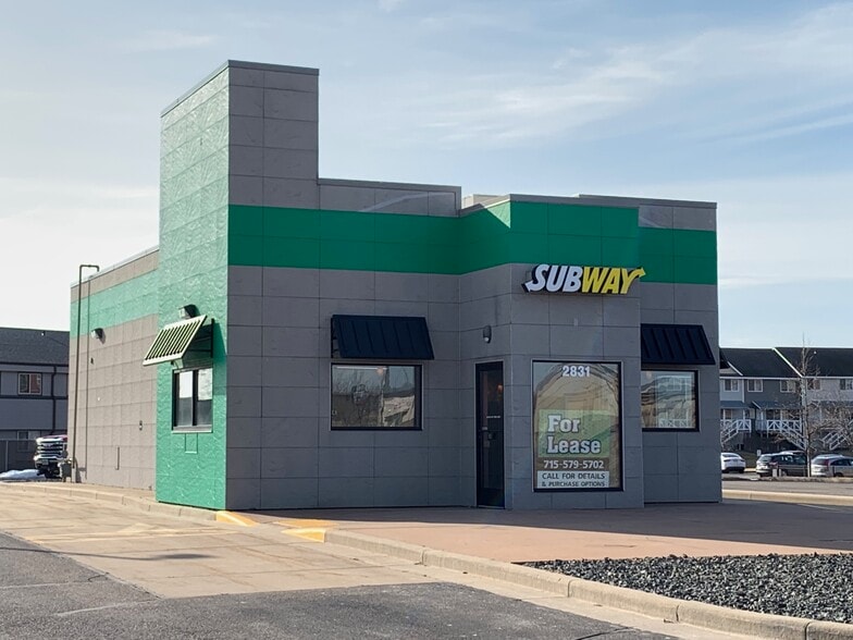 Primary Photo Of 2831 Hendrickson Dr, Eau Claire Fast Food For Sale