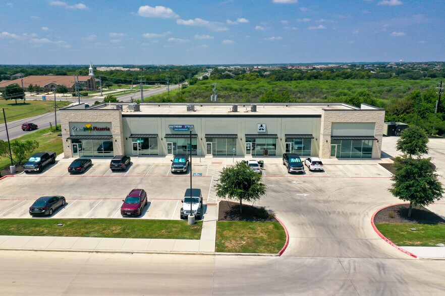 More Photos Of 121 Cibolo Commons, Cibolo General Retail For Lease