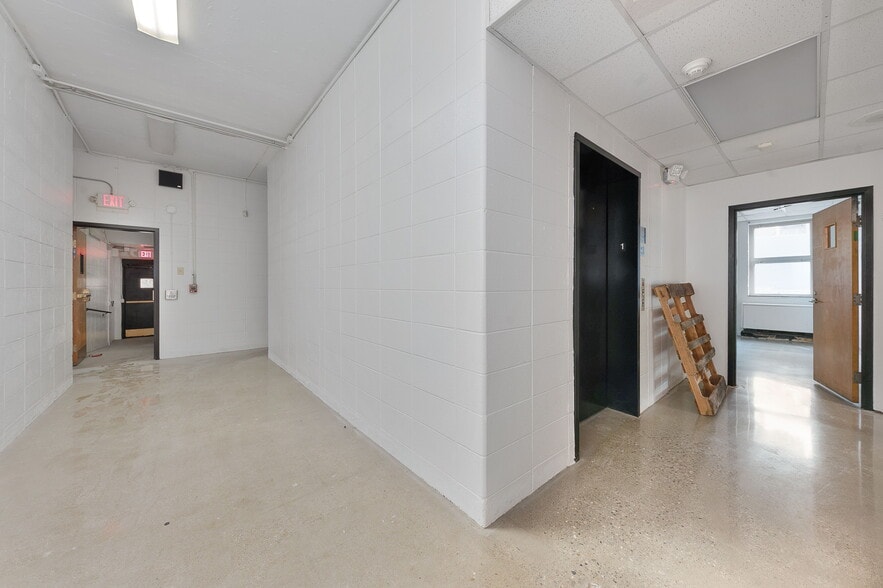 More Photos Of 1607 Mansfield St, Cincinnati Schools For Lease