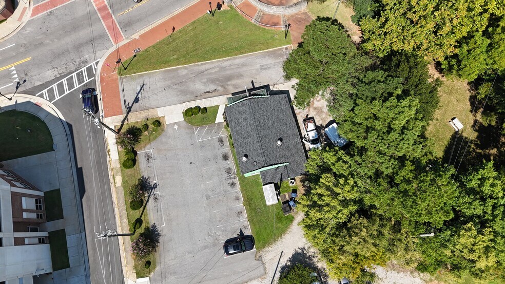 More Photos Of 1016 E Broad St, Athens Restaurant For Sale