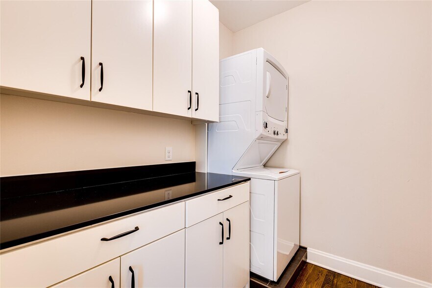 More Photos Of 2837 Hemphill St, Fort Worth Apartments For Sale