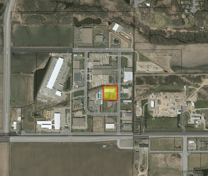 More Photos Of 21075 Eaton Ave, Farmington Manufacturing For Lease