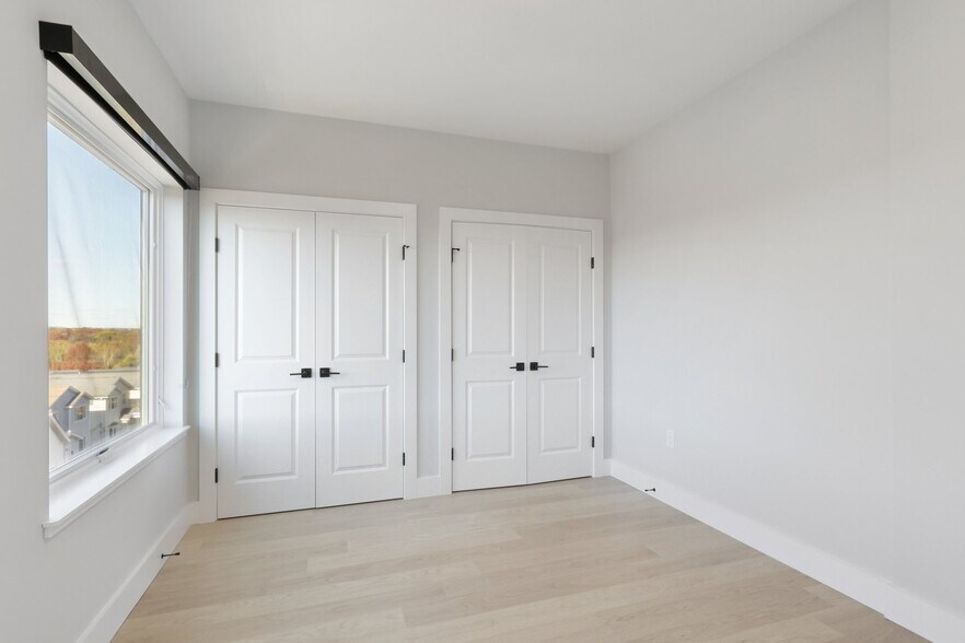 More Photos Of 34-40 Hudson St, Newark Apartments For Lease