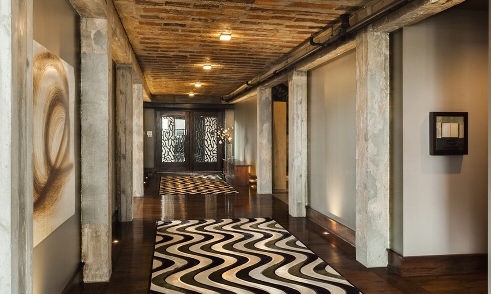 More Photos Of 300 E Main St, Durham Office Residential For Lease