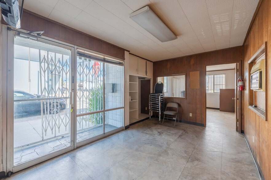 More Photos Of 440 N Marine Ave, Wilmington Warehouse For Lease