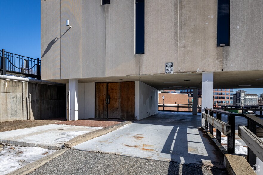 More Photos Of 6 Dumont Pl, Morristown Office For Lease