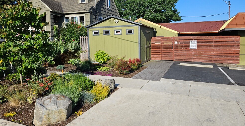 More Photos Of 1832 N Lombard St, Portland Medical For Sale