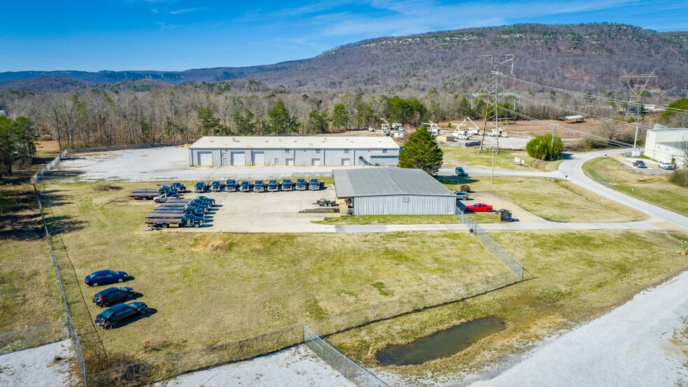 More Photos Of 218 Industrial Park Dr, Soddy Daisy Light Distribution For Sale