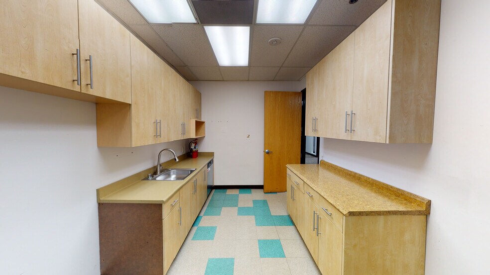 More Photos Of 15373 Innovation Dr, San Diego Office For Lease