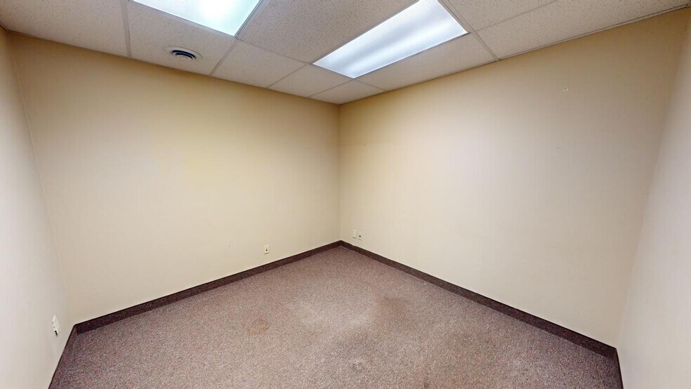 More Photos Of 4337 Cleveland Ave, Columbus Medical For Sale