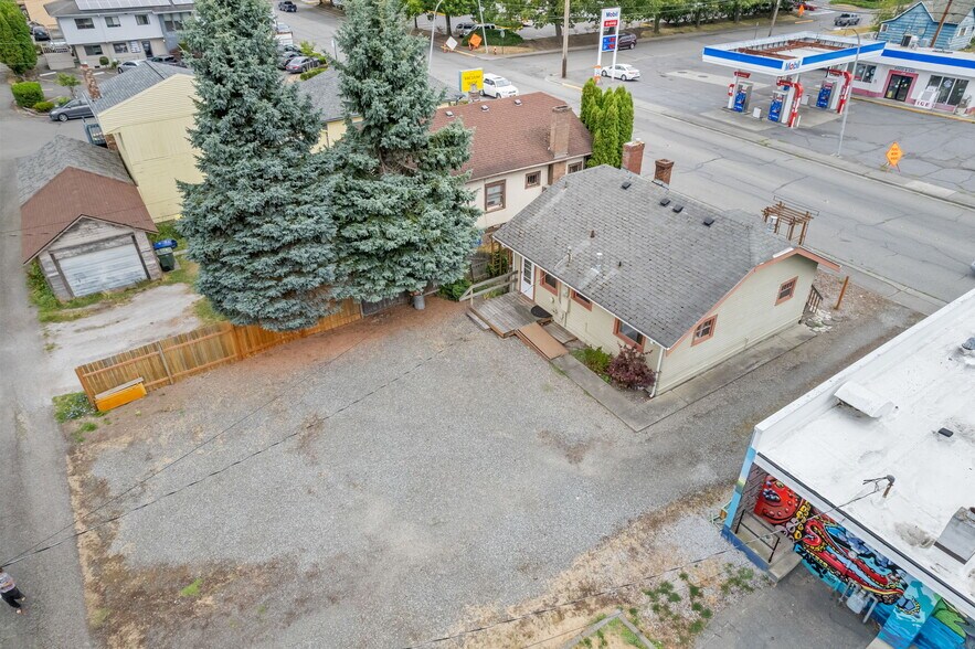 More Photos Of 2721 Meridian St, Bellingham Storefront Retail Office For Sale