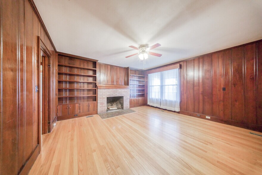 More Photos Of 1601 E State Route 72, Rolla Specialty For Sale