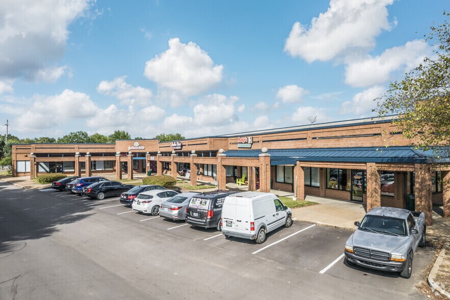 More Photos Of 6600-6748 Winchester Rd, Memphis Freestanding For Lease