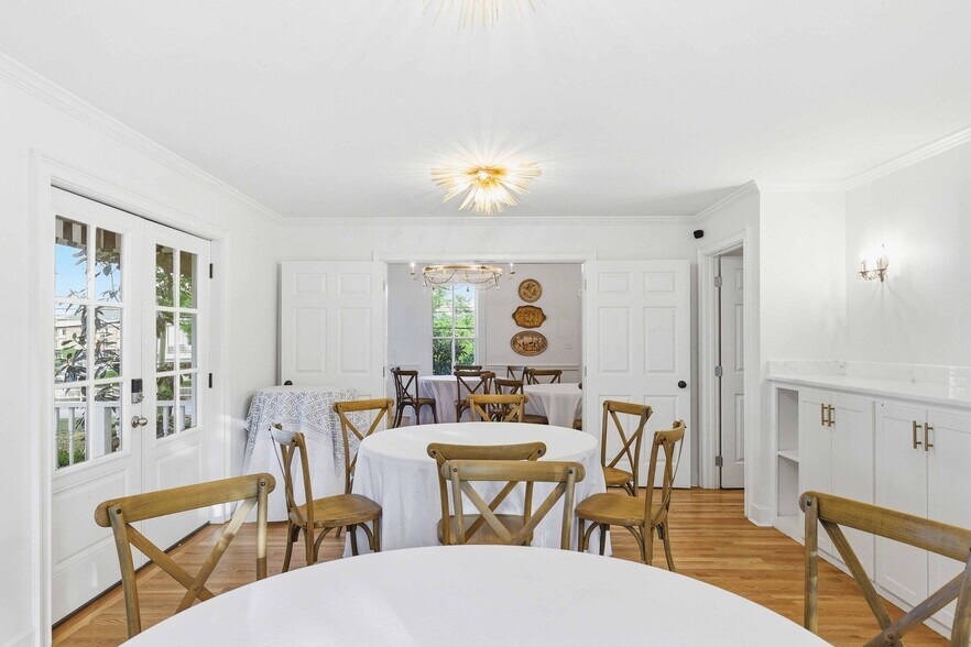 More Photos Of 320 Blount Ave, Guntersville Specialty For Sale