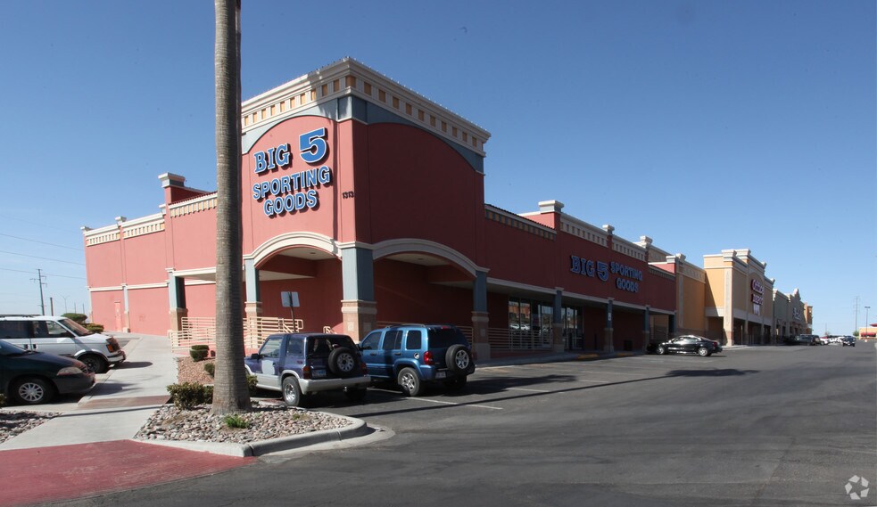 More Photos Of 1313-1345 George Dieter Dr, El Paso Unknown For Lease