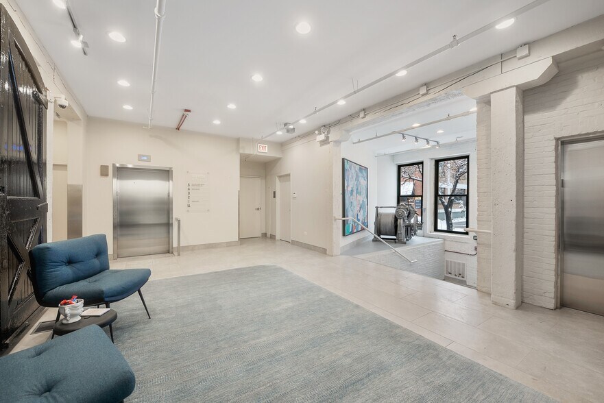 More Photos Of 303 W Institute Pl, Chicago Medical For Lease