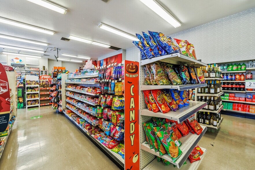 More Photos Of 3401 Middlefield Rd, Menlo Park Convenience Store For Sale
