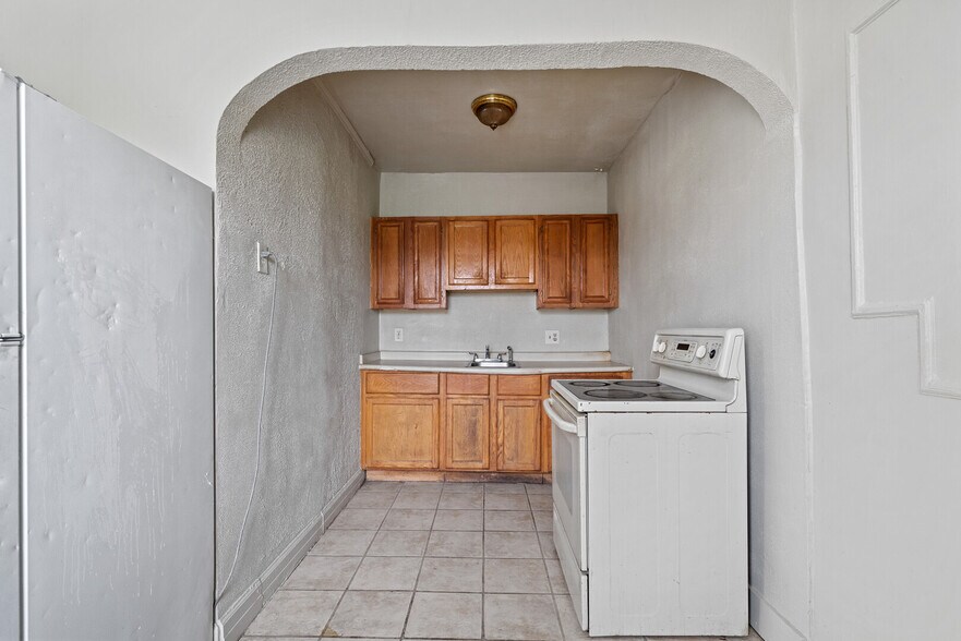 More Photos Of 1055 Philip St, Detroit Apartments For Sale
