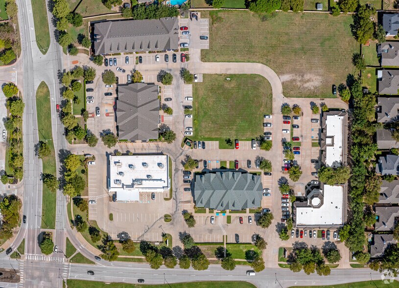 More Photos Of 5421 Basswood Blvd, Fort Worth Business Park For Lease
