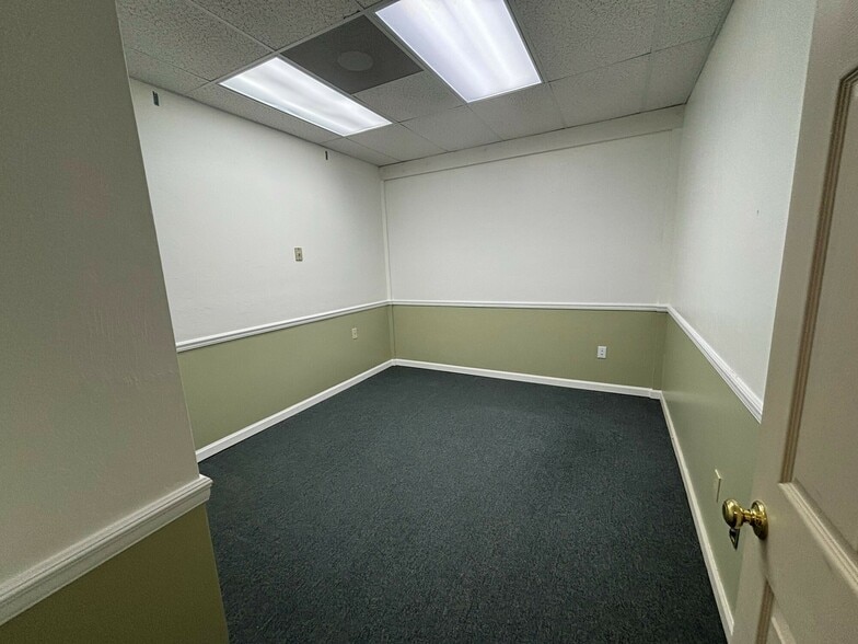 More Photos Of 1311 N Paul Russell Rd, Tallahassee Office For Sale