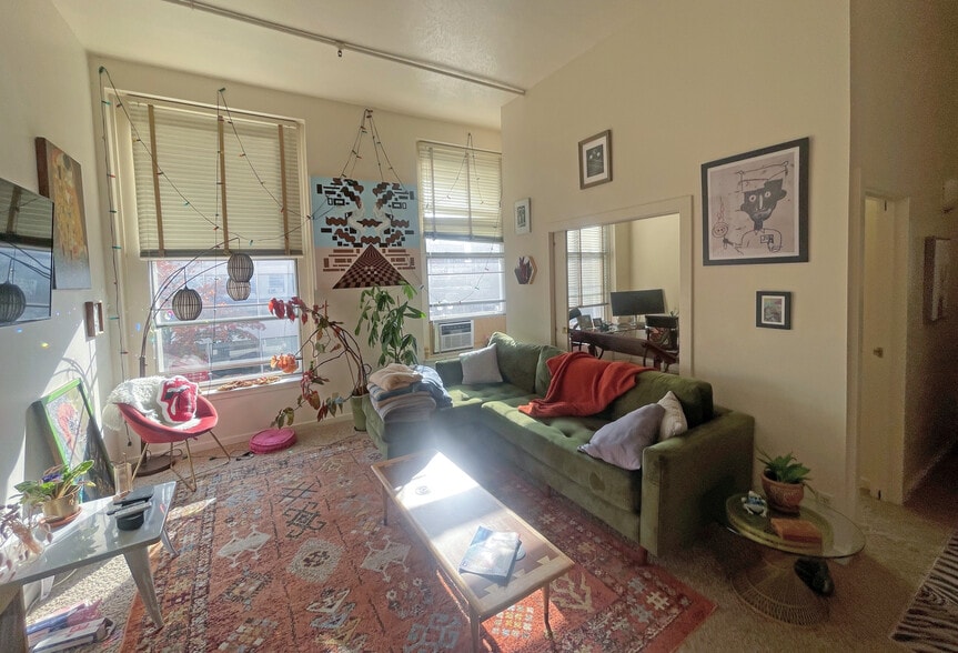 More Photos Of 795 Willamette St, Eugene Apartments For Sale