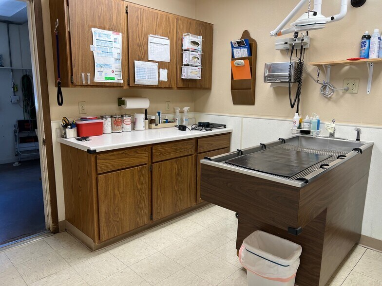 More Photos Of 202 Kleve St, Chetek General Retail For Sale