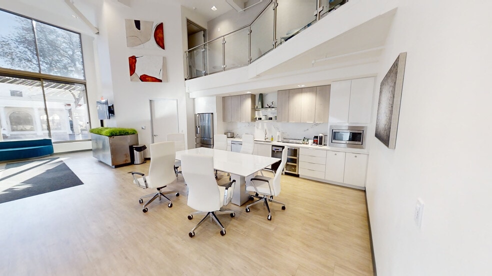 More Photos Of 4224 N Craftsman Ct, Scottsdale Office For Sale