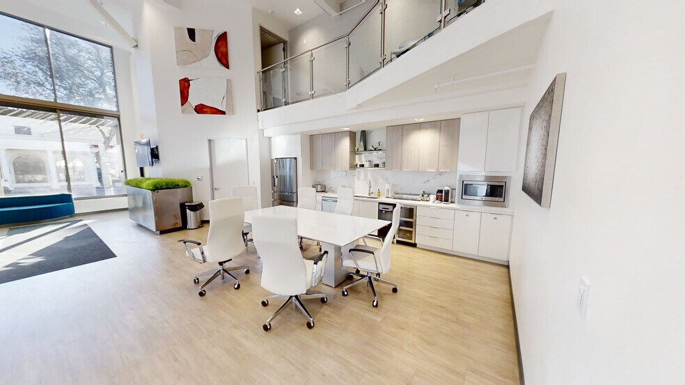 More Photos Of 4224 N Craftsman Ct, Scottsdale Office For Sale