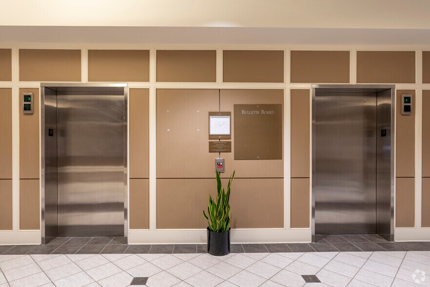 More Photos Of 920 Ridgebrook Rd, Sparks Office For Sale