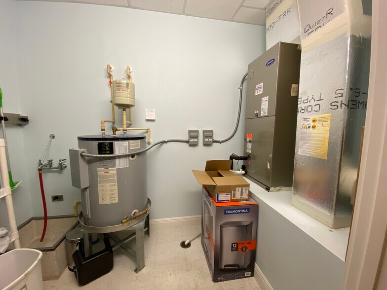 More Photos Of 741 CR 466, Lady Lake Medical For Lease