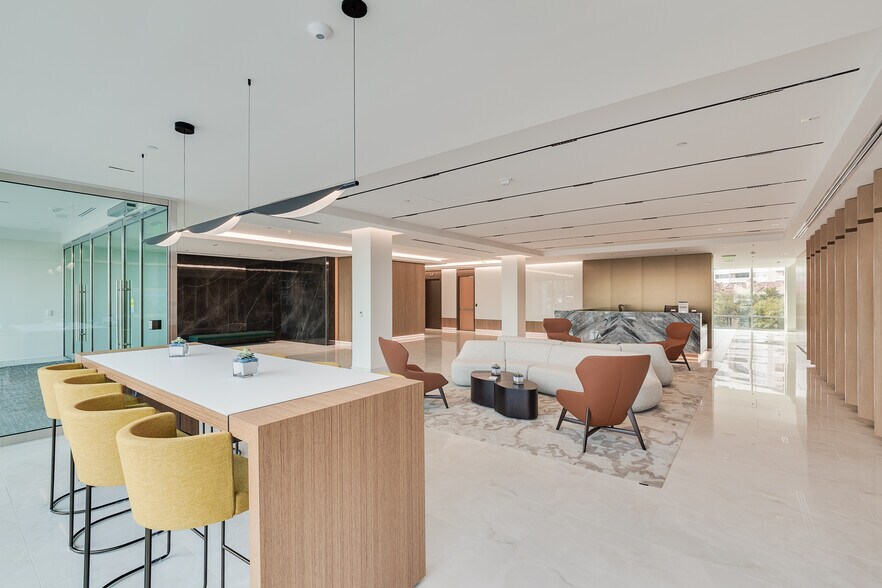 More Photos Of 3838 Oak Lawn Ave, Dallas Office For Lease