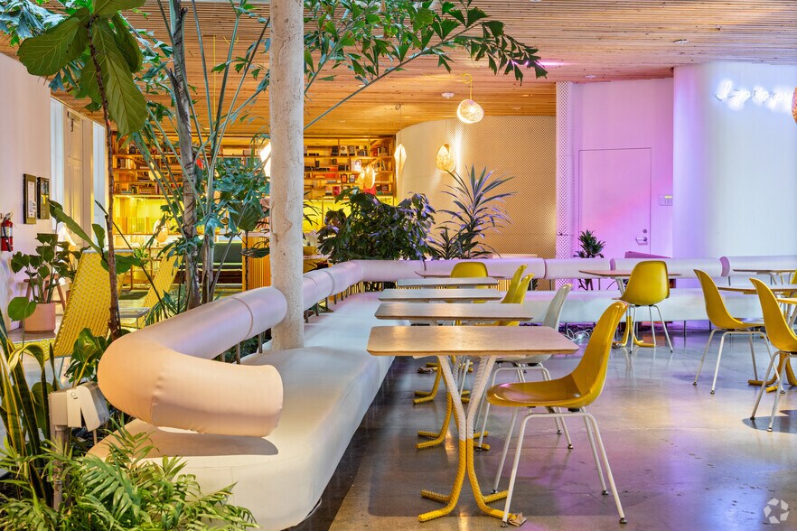 More Photos Of 1370 N St Andrews Pl, Los Angeles Office For Sale