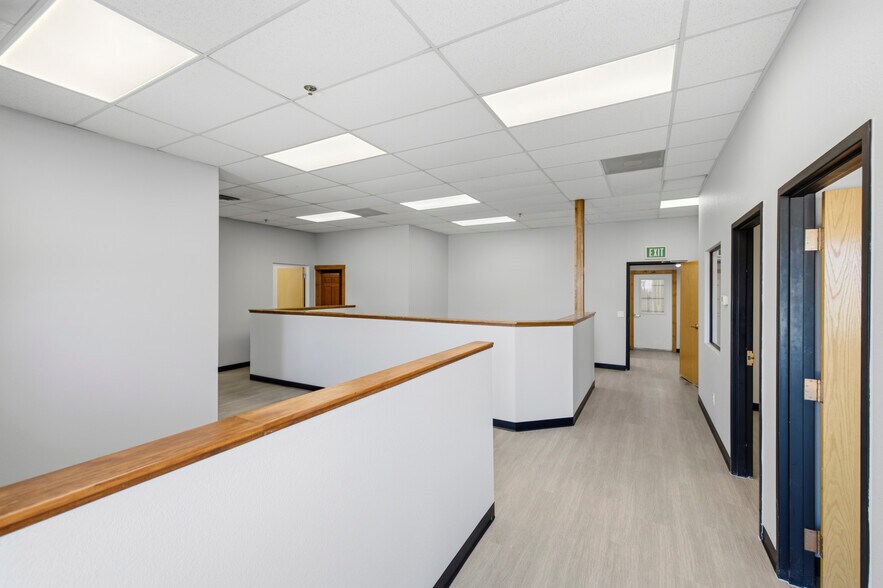 More Photos Of 449-477 Denver Ave, Loveland Light Distribution For Lease