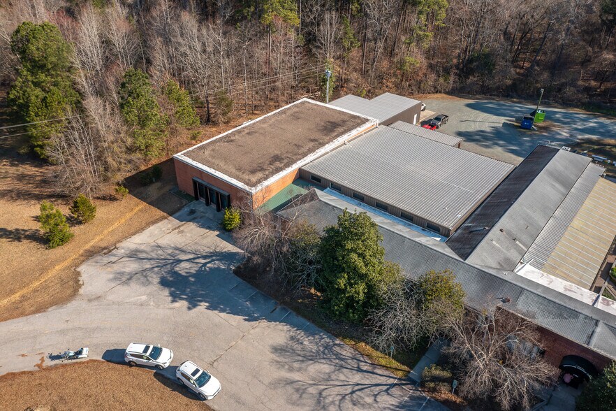 More Photos Of 1434 Farrington Rd, Apex Light Manufacturing For Sale