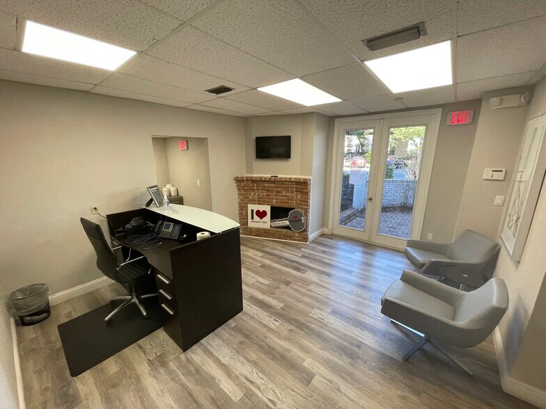 More Photos Of 496 Delaney Ave, Orlando Office For Lease