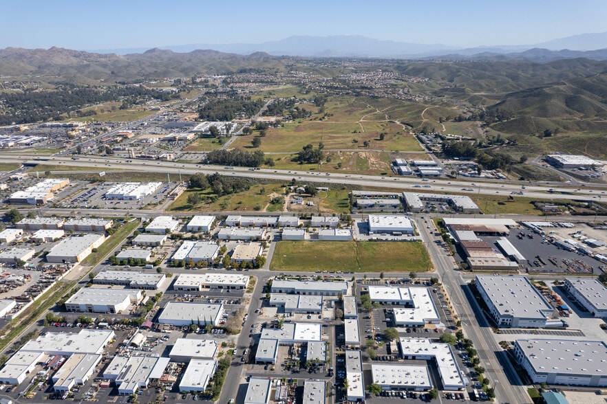 More Photos Of 560 Birch St, Lake Elsinore Manufacturing For Sale