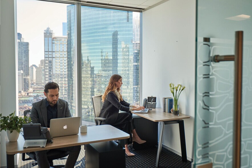 More Photos Of 1330 Avenue of the Americas, New York Coworking Space