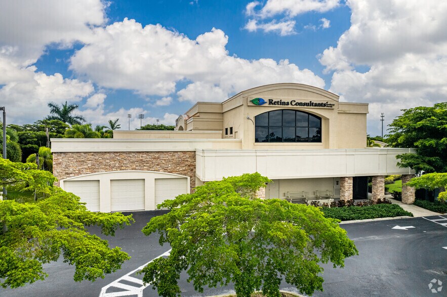 More Photos Of 6901 International Center Blvd, Fort Myers Medical For Sale