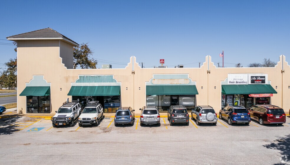 More Photos Of 7035-7075 Bandera Rd, San Antonio Unknown For Lease
