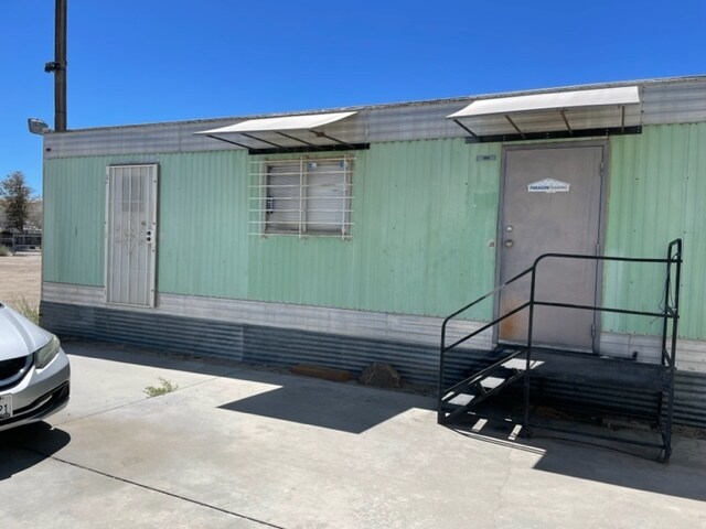 More Photos Of 205 W Avenue H6, Lancaster Warehouse For Sale