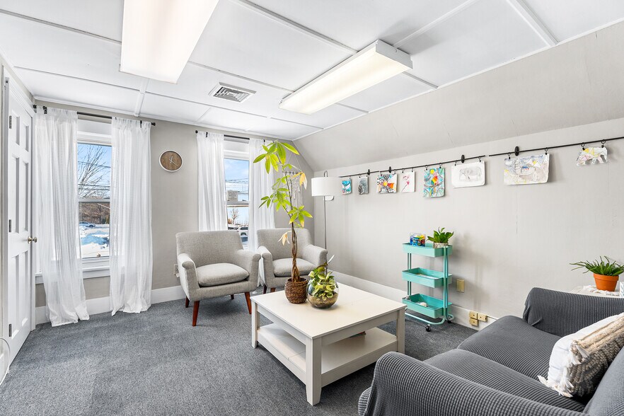 More Photos Of 293 Bedford St, Whitman Office For Sale