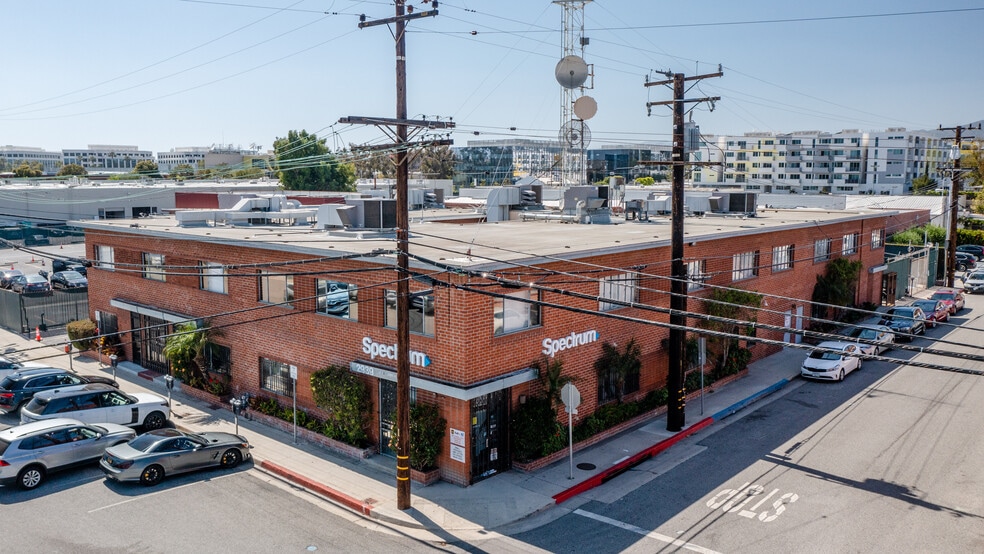 More Photos Of 2939 Nebraska Ave, Santa Monica Loft Creative Space For Sale