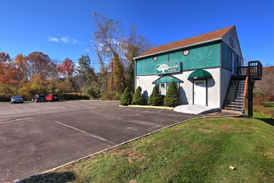 More Photos Of 399 Wolcott Rd, Wolcott Restaurant For Sale