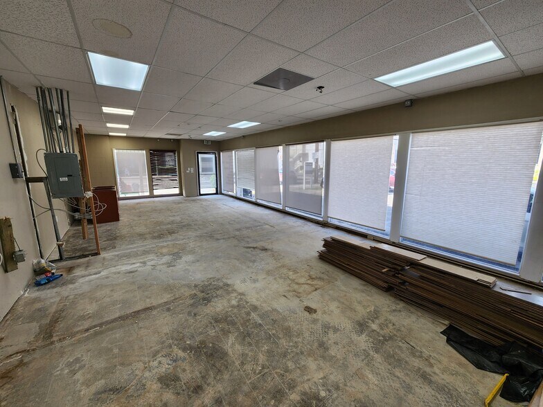 More Photos Of 2070 N King St, Honolulu Freestanding For Lease