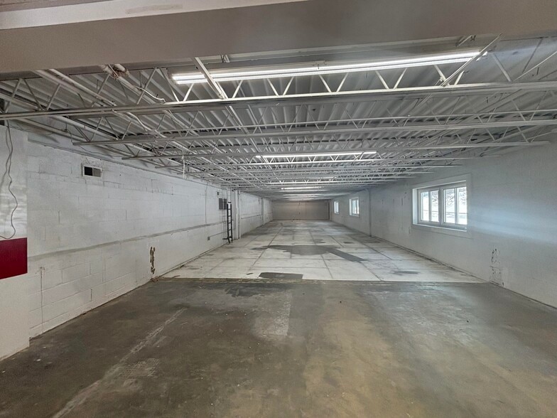 More Photos Of 206-218 W Glebe Rd, Alexandria Supermarket For Lease