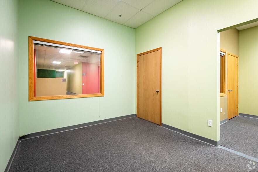 More Photos Of 2024-2050 S Stoughton Rd, Madison General Retail For Sale