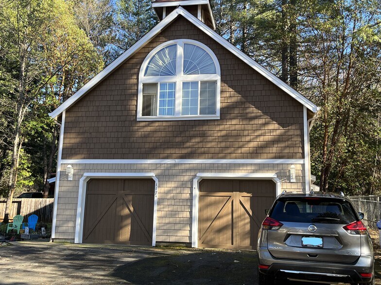 More Photos Of 117 N Junction Ave, Cave Junction Apartments For Sale