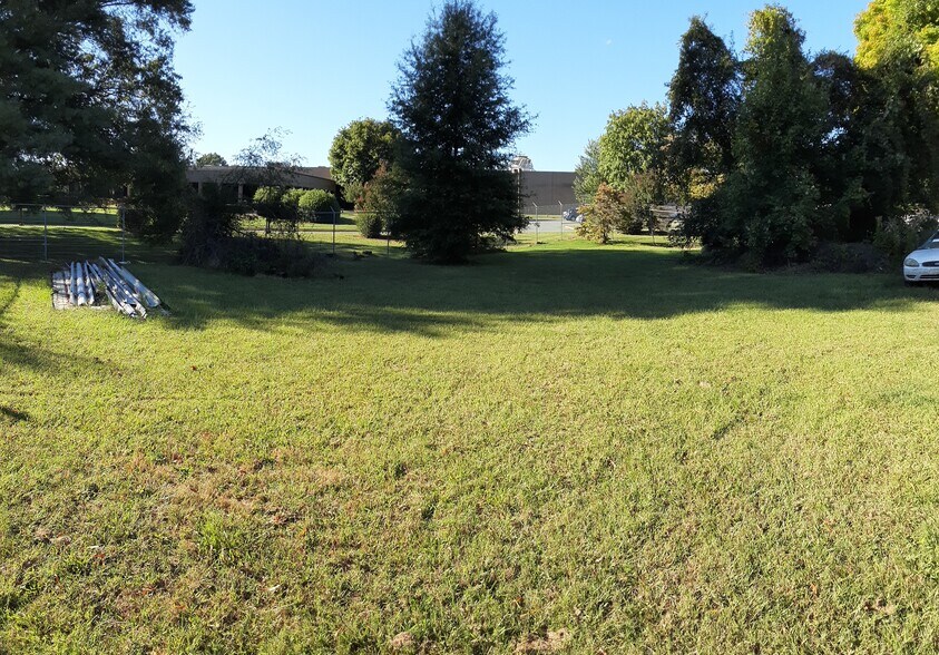 More Photos Of 8090 North Point Blvd, Winston-Salem Freestanding For Sale