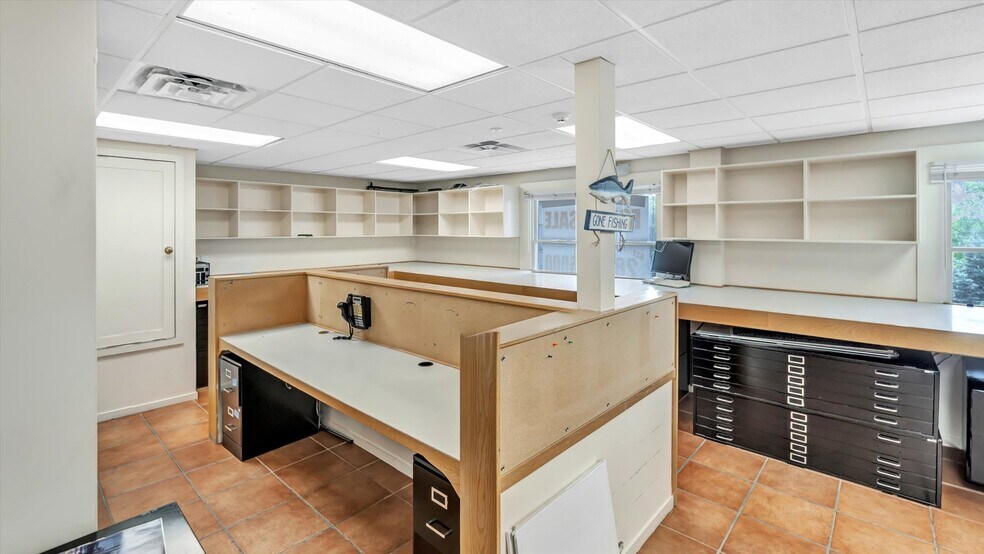 More Photos Of 921 County Road 39, Southampton Office For Sale